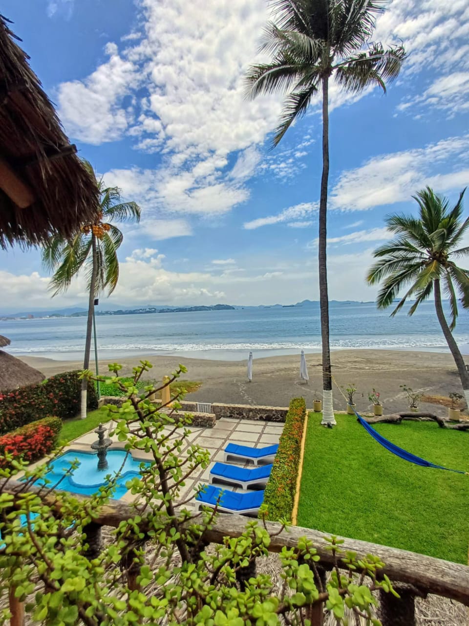 Comedor al aire libre en el hotel en Manzanillo